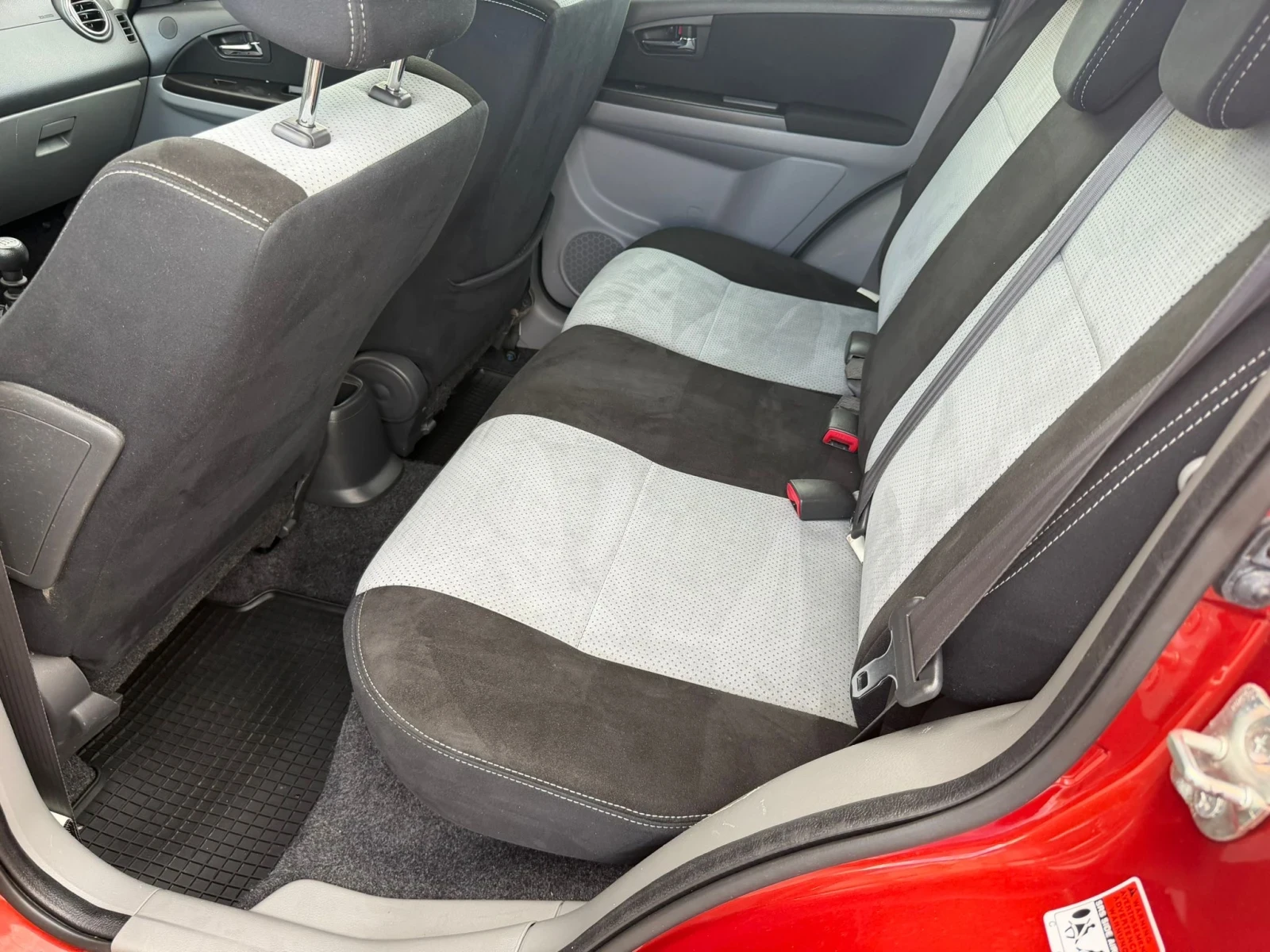 Suzuki SX4 2.0GL DDIS 4WD NAVI KLIMATRINIK 4WD EVRO 5B ЛИЗИНГ, снимка 15 - Автомобили и джипове - 55037804