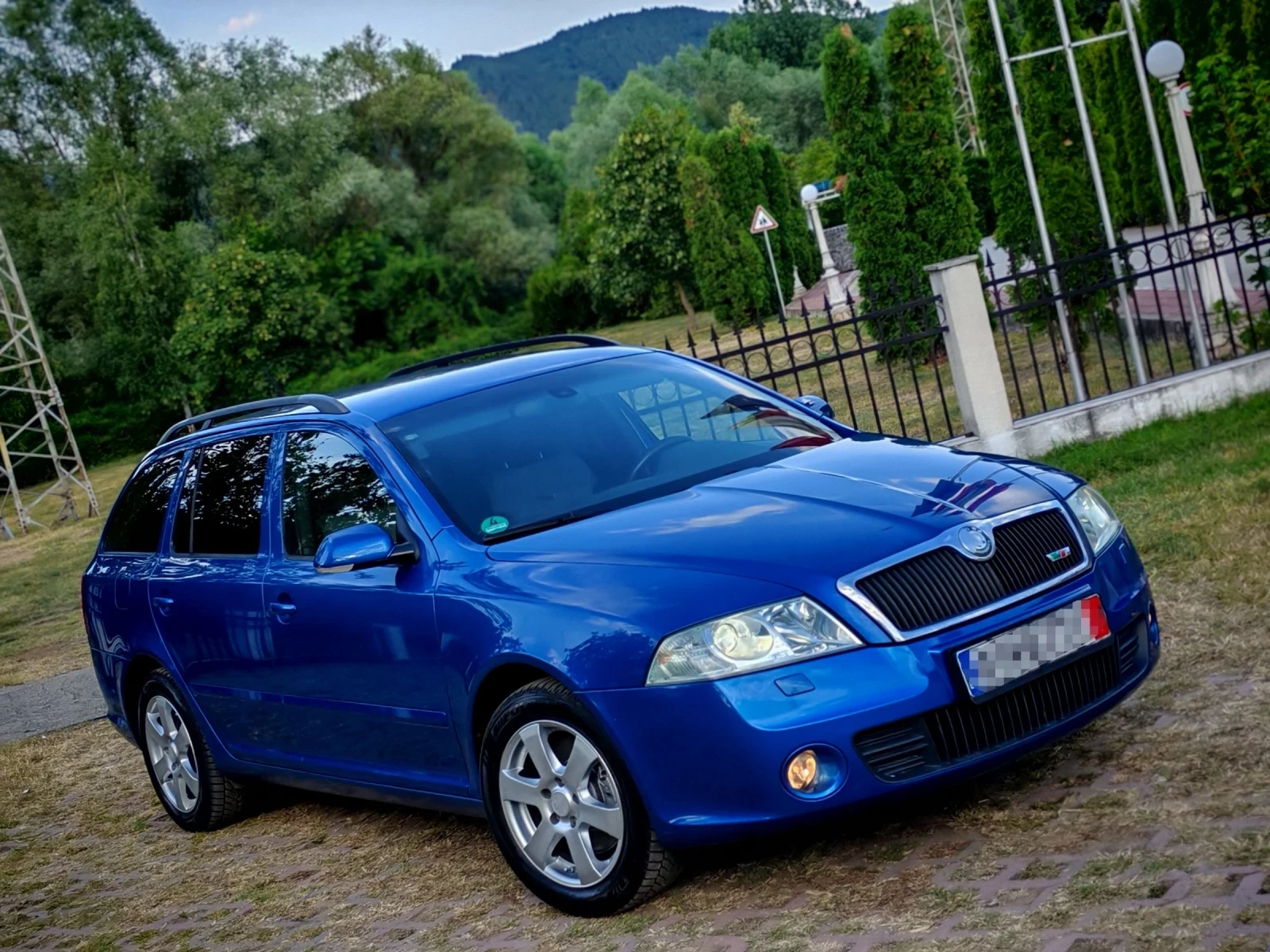 Skoda Octavia 2.0I-TURBO(200)* VRS-EDITION* НОВ ВНОС* , снимка 9 - Автомобили и джипове - 55303655