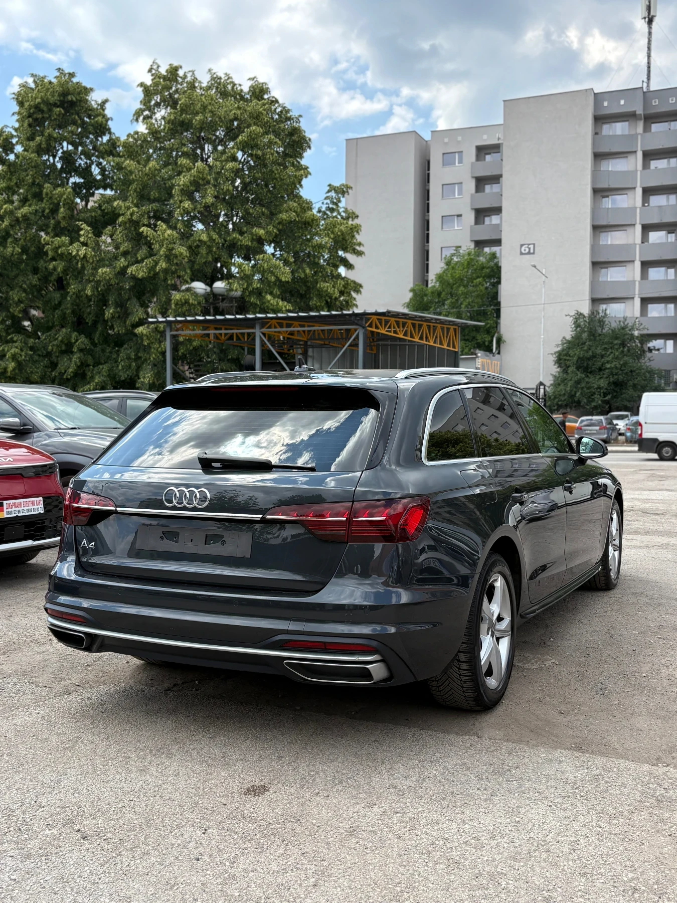 Audi A4 2.0TDI* HYBRID* СЕРВИЗНА, снимка 6 - Автомобили и джипове - 55798858
