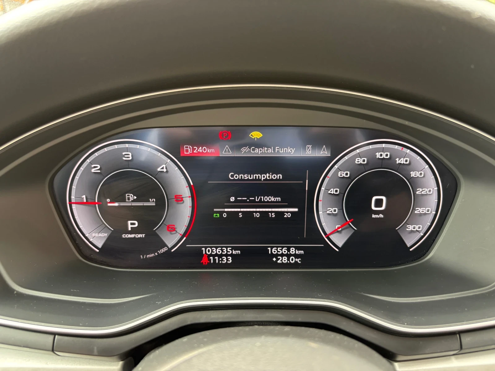 Audi A4 2.0TDI* HYBRID* СЕРВИЗНА, снимка 14 - Автомобили и джипове - 55798858