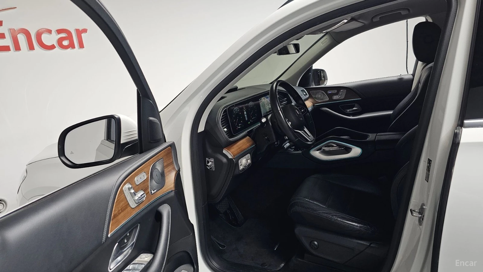 Mercedes-Benz GLE 450 AMG Line| AIR| DISTRO| ОБДУХ| 360| HUD| 3 AC| , снимка 7 - Автомобили и джипове - 56136071