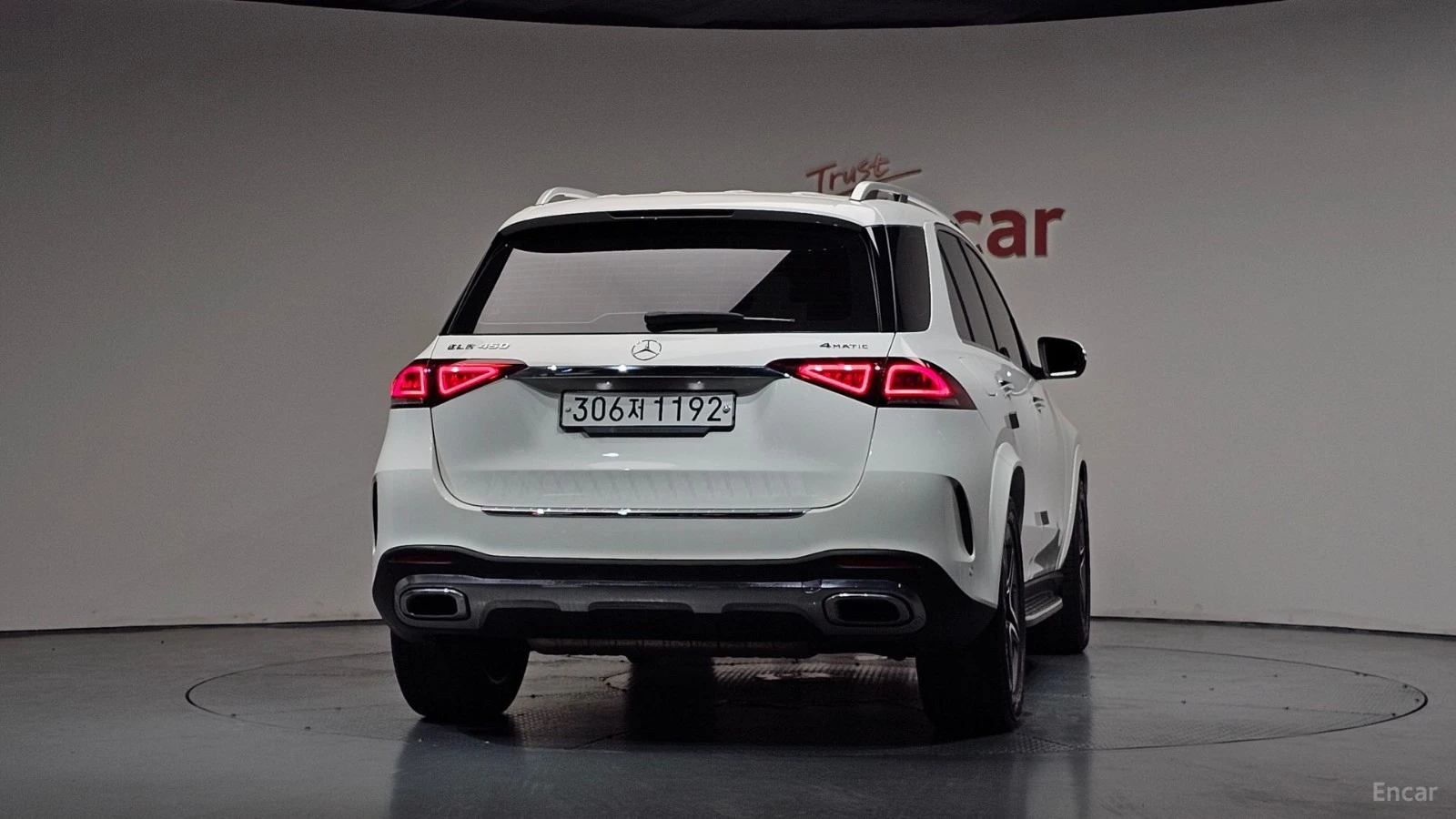 Mercedes-Benz GLE 450 AMG Line| AIR| DISTRO| ОБДУХ| 360| HUD| 3 AC| , снимка 3 - Автомобили и джипове - 56136071