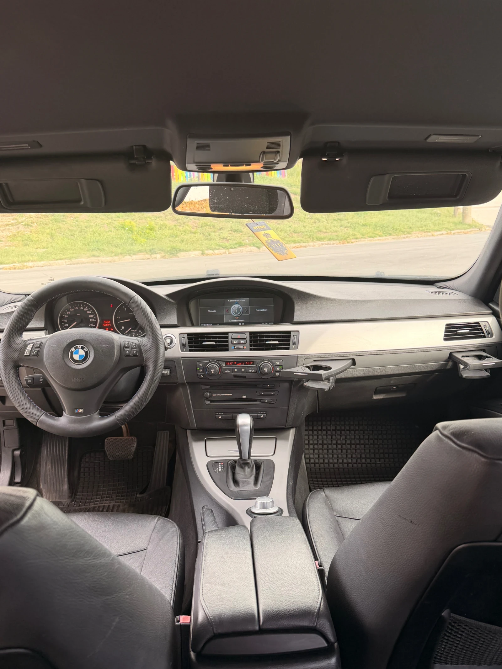 BMW 330, снимка 8 - Автомобили и джипове - 56245119
