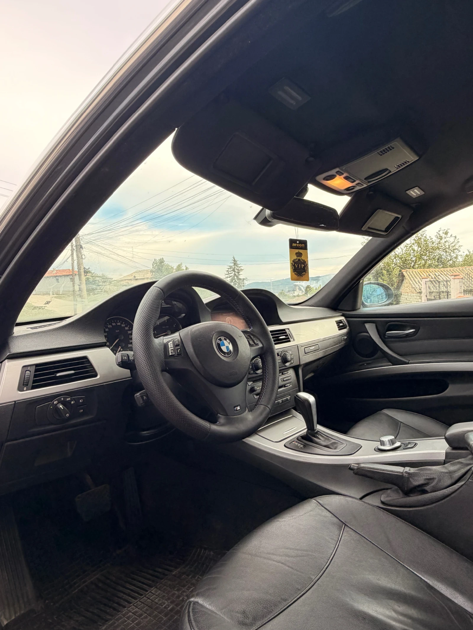 BMW 330, снимка 7 - Автомобили и джипове - 56245119