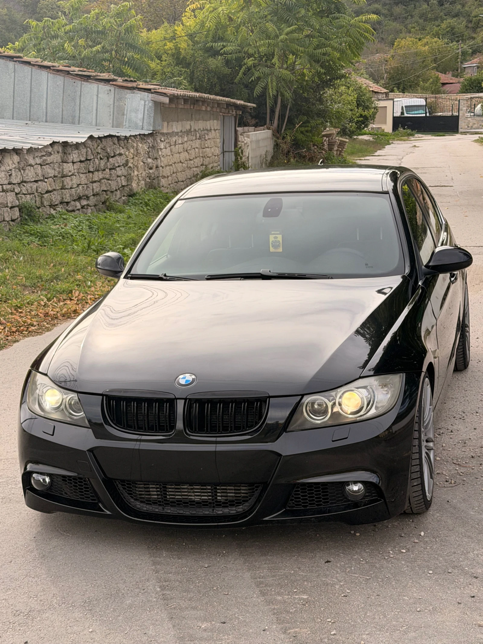 BMW 330, снимка 2 - Автомобили и джипове - 56245119