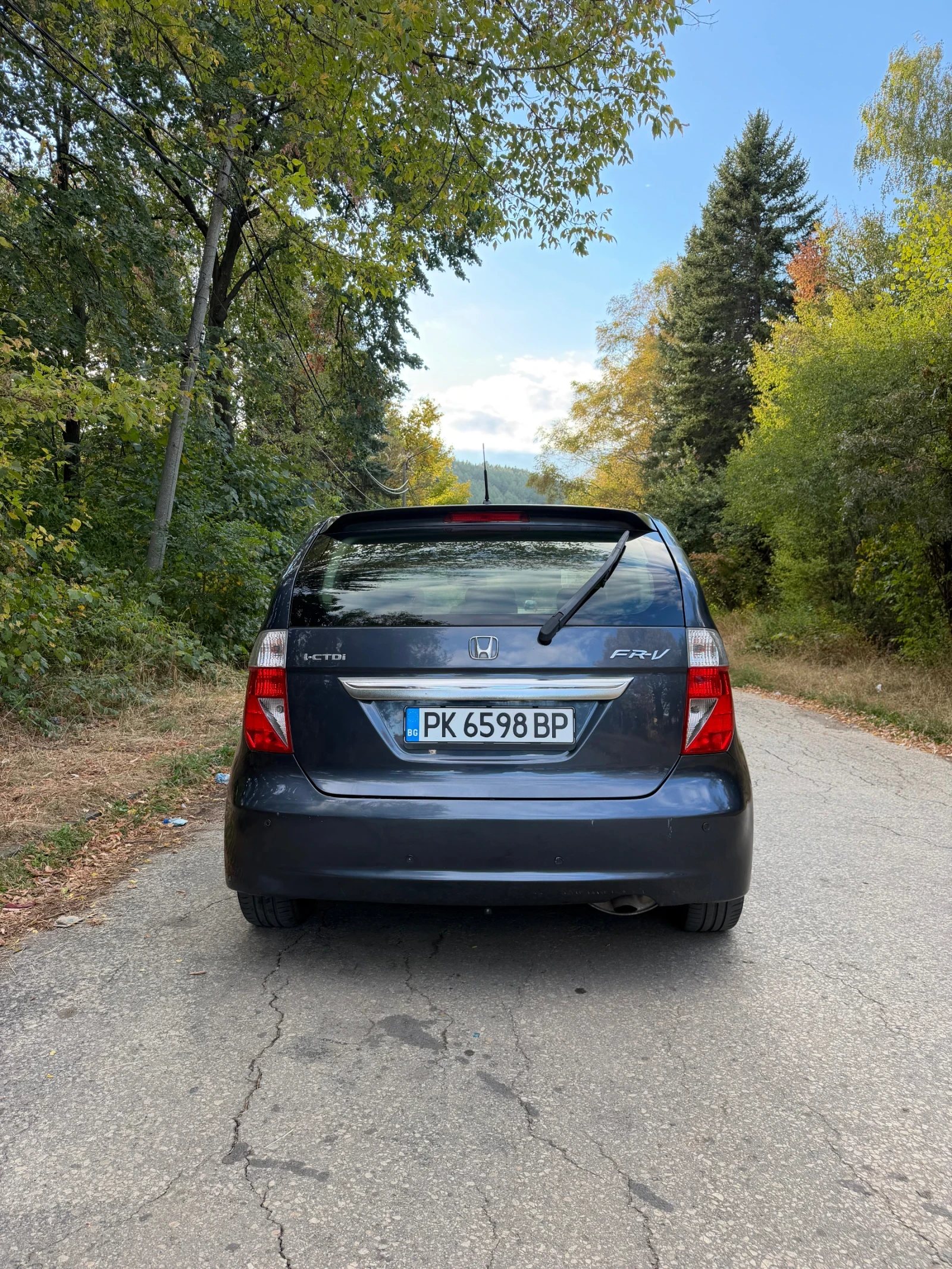 Honda Fr-v, снимка 4 - Автомобили и джипове - 56248097