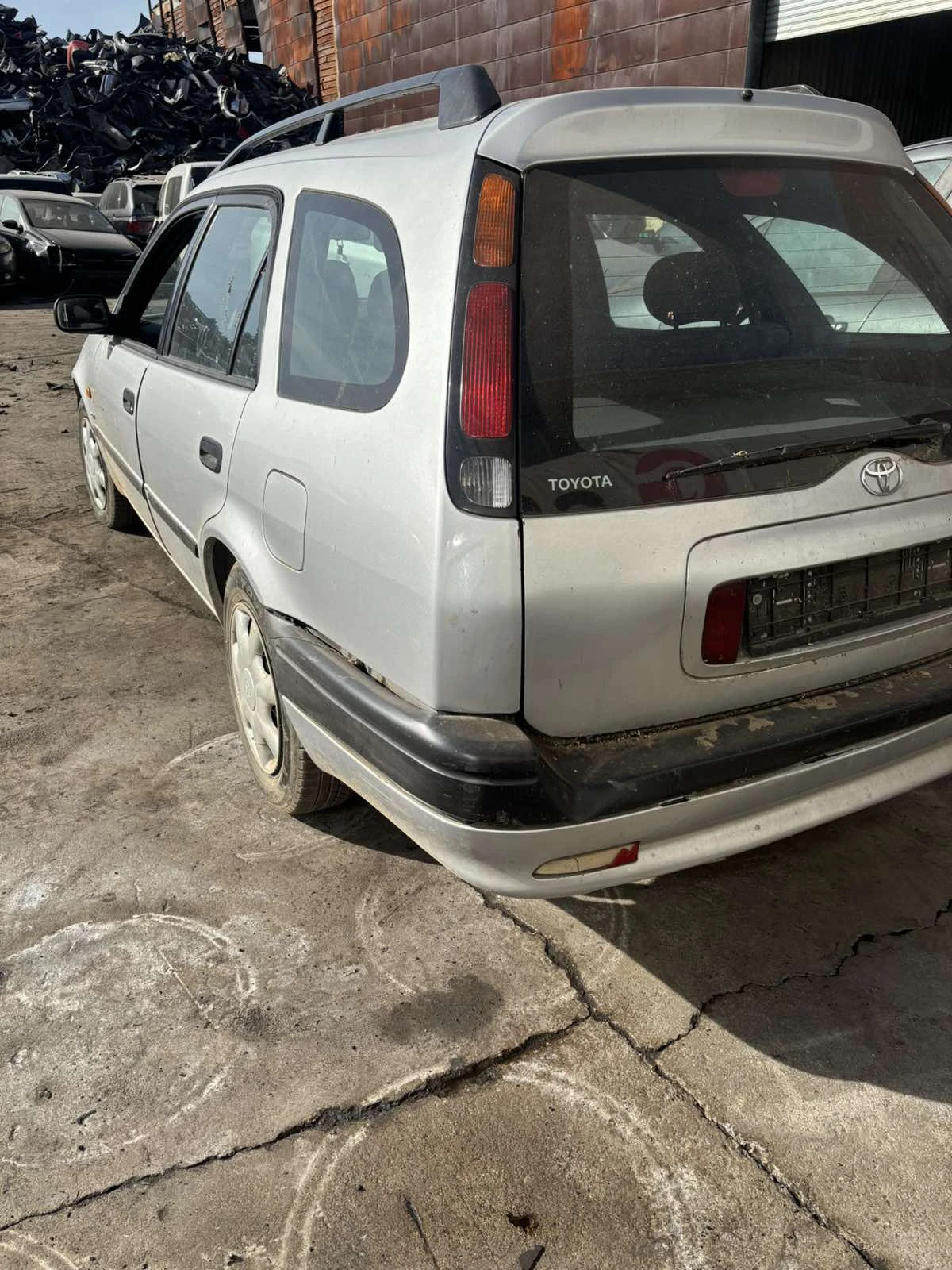 Toyota Corolla, снимка 4 - Автомобили и джипове - 56458735
