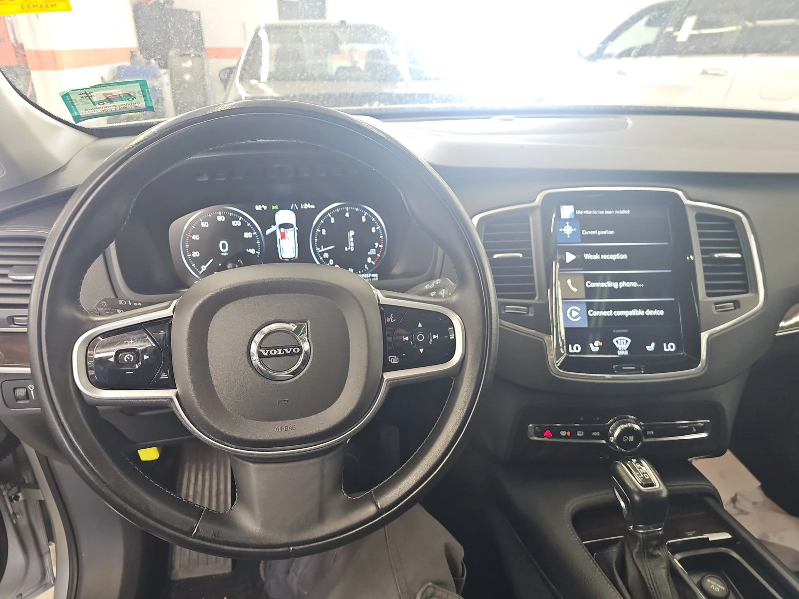 Volvo Xc90 T6 Momentum/ПОДГРЕВИ/ПАНО/LANE ASSIST/BLIND SPOT - изображение 9