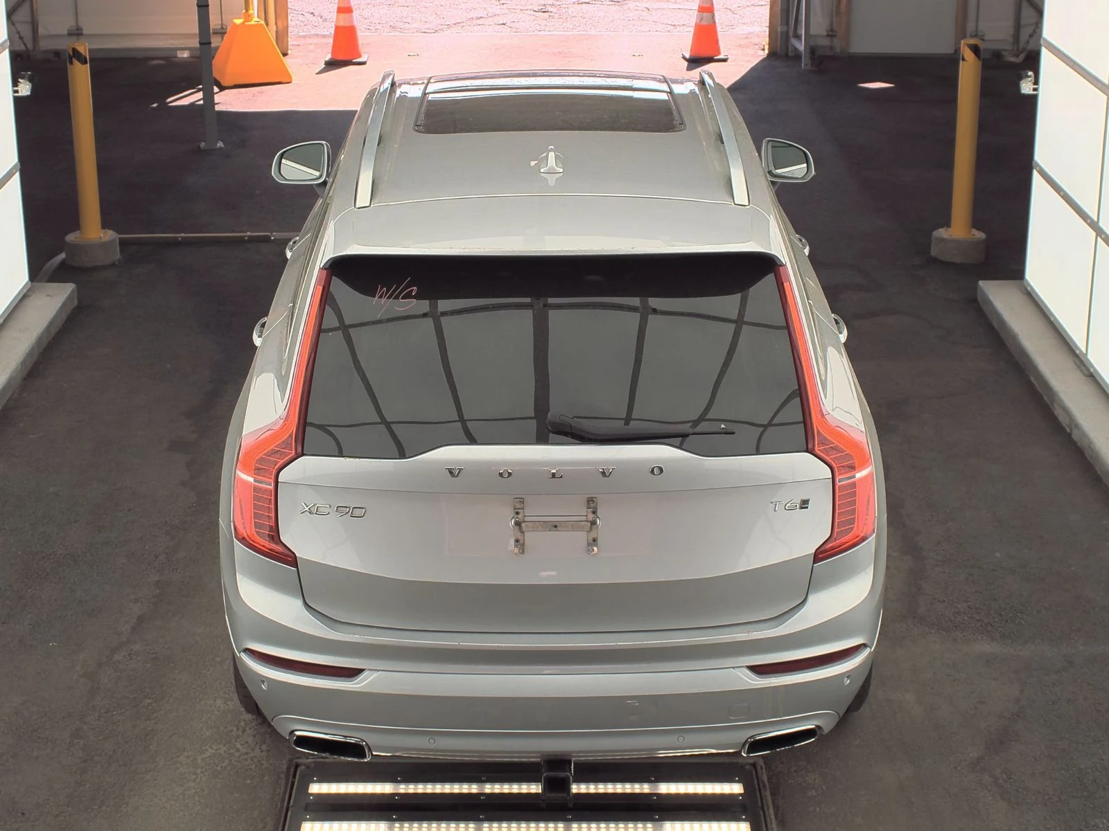 Volvo Xc90 T6 Momentum/ПОДГРЕВИ/ПАНО/LANE ASSIST/BLIND SPOT - изображение 5