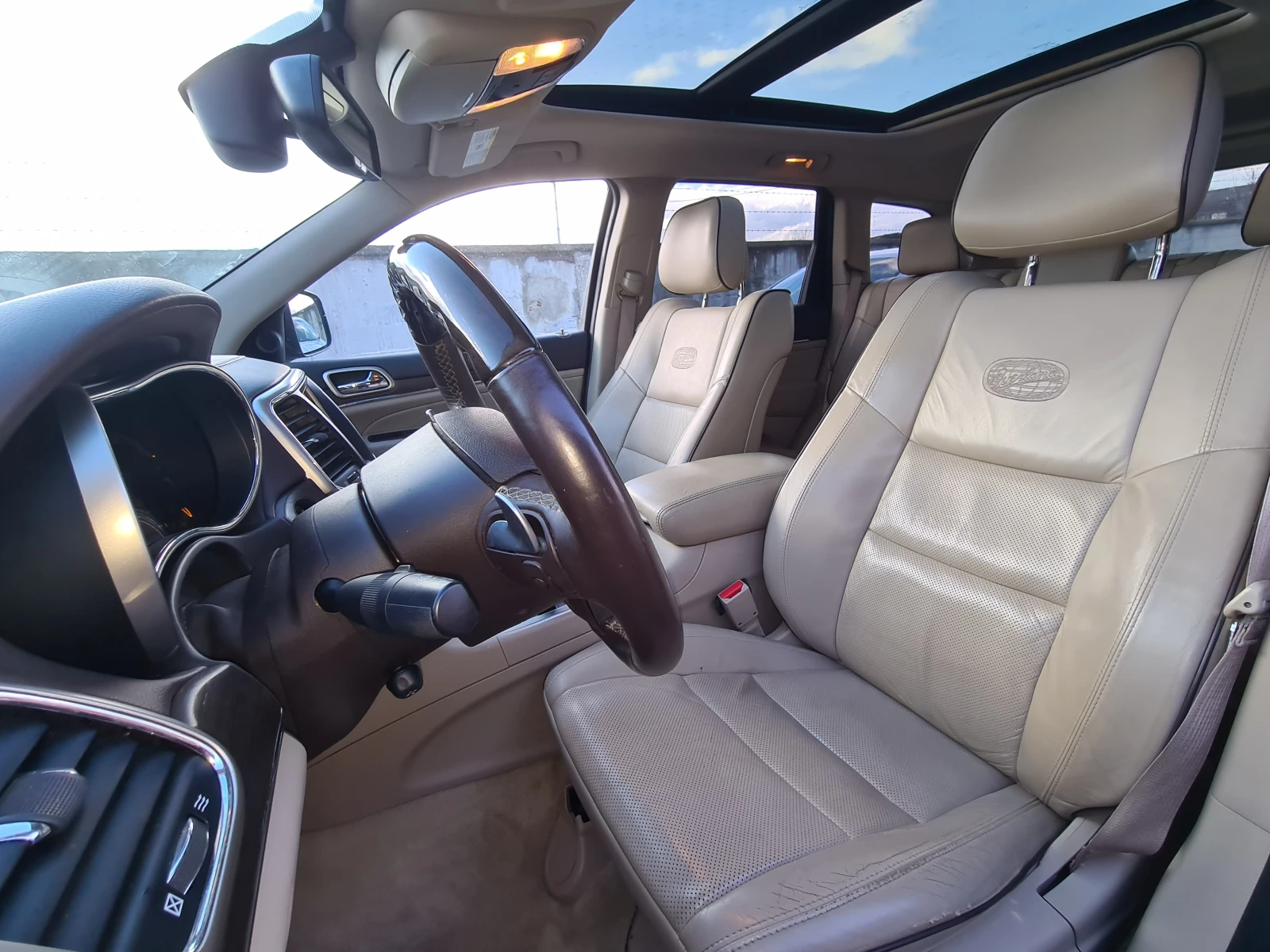 Jeep Grand cherokee Overland 5.7 - изображение 8