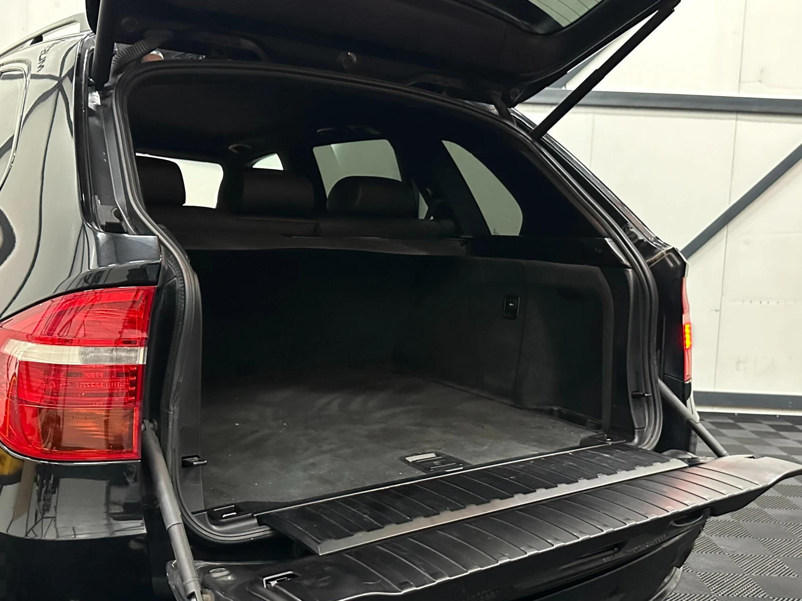 BMW X5 3.0d* xDrive* PDC* ЛИЗИНГ* , снимка 17 - Автомобили и джипове - 53479941