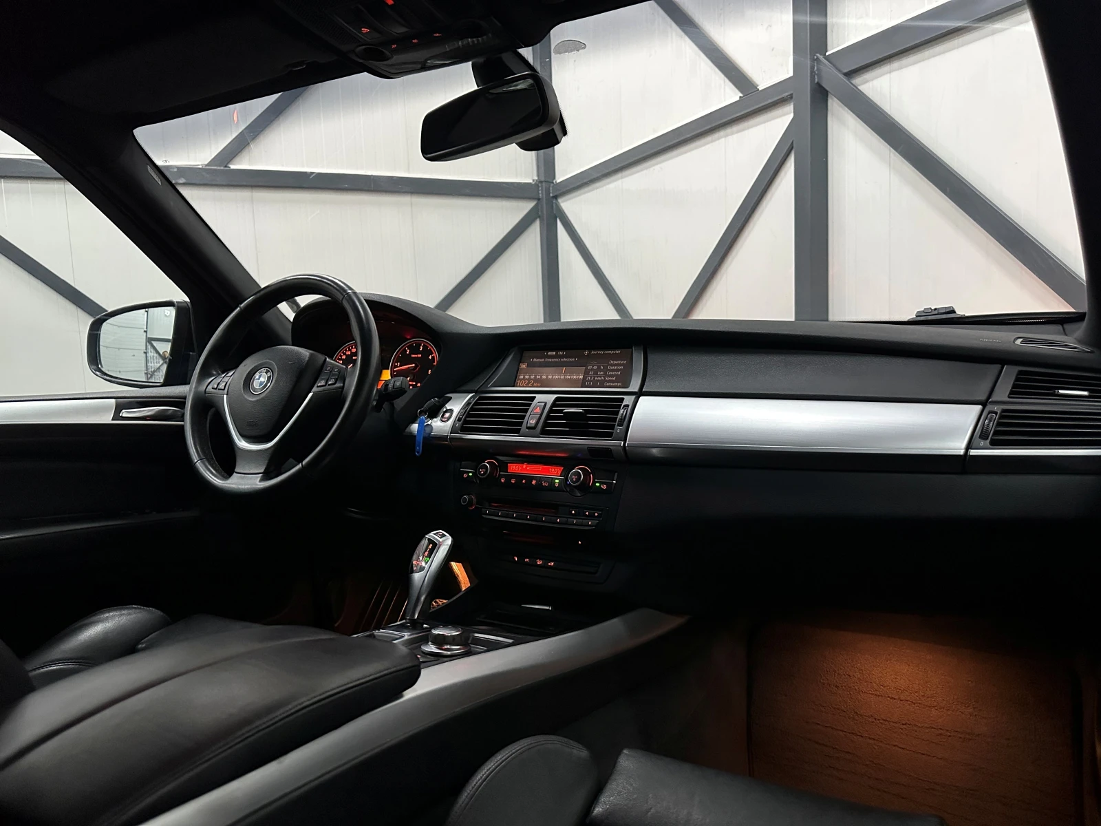 BMW X5 3.0d* xDrive* PDC* ЛИЗИНГ* , снимка 9 - Автомобили и джипове - 53479941