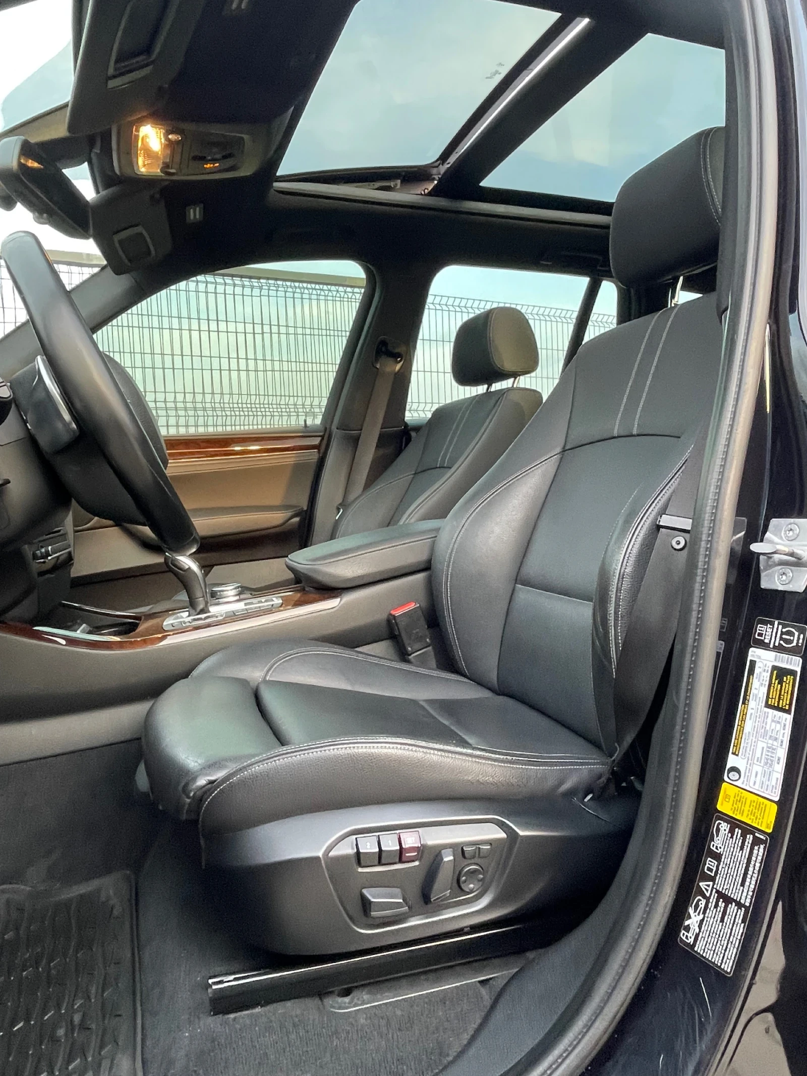 BMW X3 3.5i* XDrive* Mpaket* 360* HeadUp* KeylessGo* Pano, снимка 9 - Автомобили и джипове - 53904463