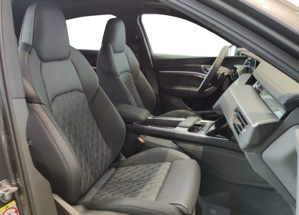 Audi Q8 e-tron* Sportback* Matrix* 55* S-Line, снимка 5 - Автомобили и джипове - 54156082