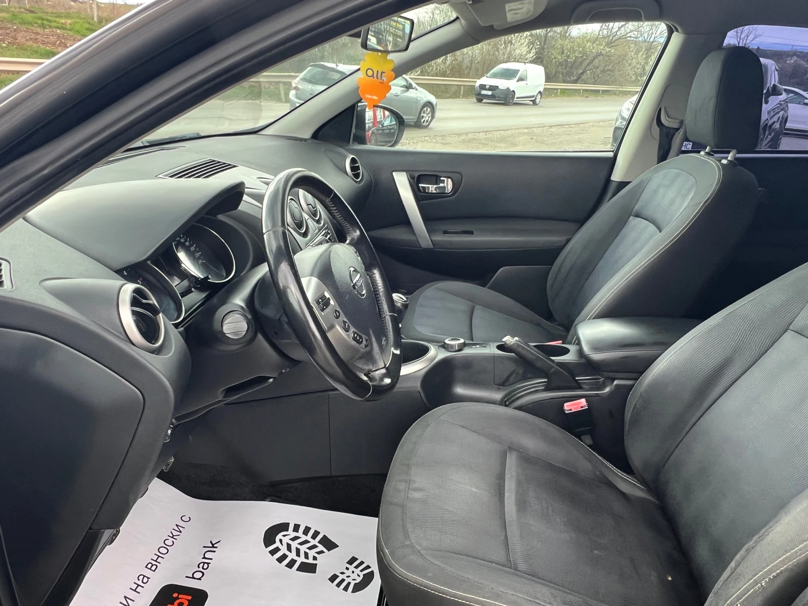 Nissan Qashqai, снимка 11 - Автомобили и джипове - 54188445