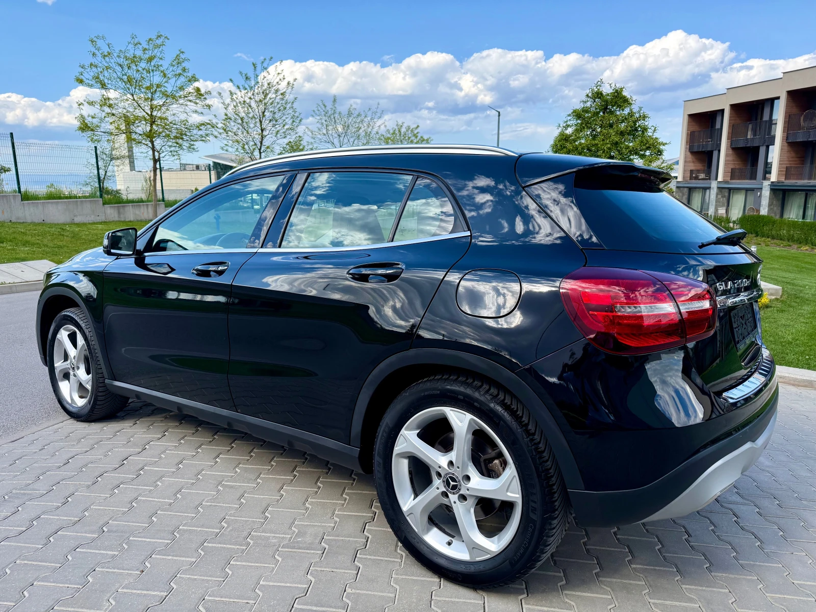 Mercedes-Benz GLA 220 CDI 4-MATIC ТОП СЪСТОЯНИЕ !, снимка 6 - Автомобили и джипове - 54396154