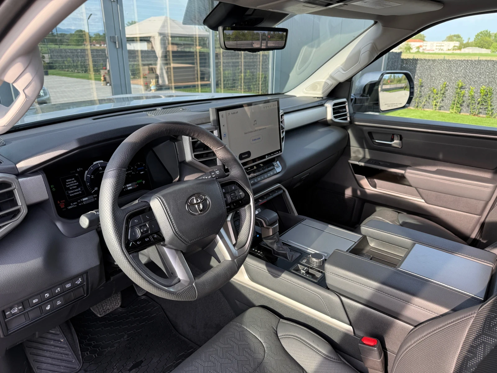 Toyota Sequoia 3.5 hibrid, снимка 10 - Автомобили и джипове - 54437790