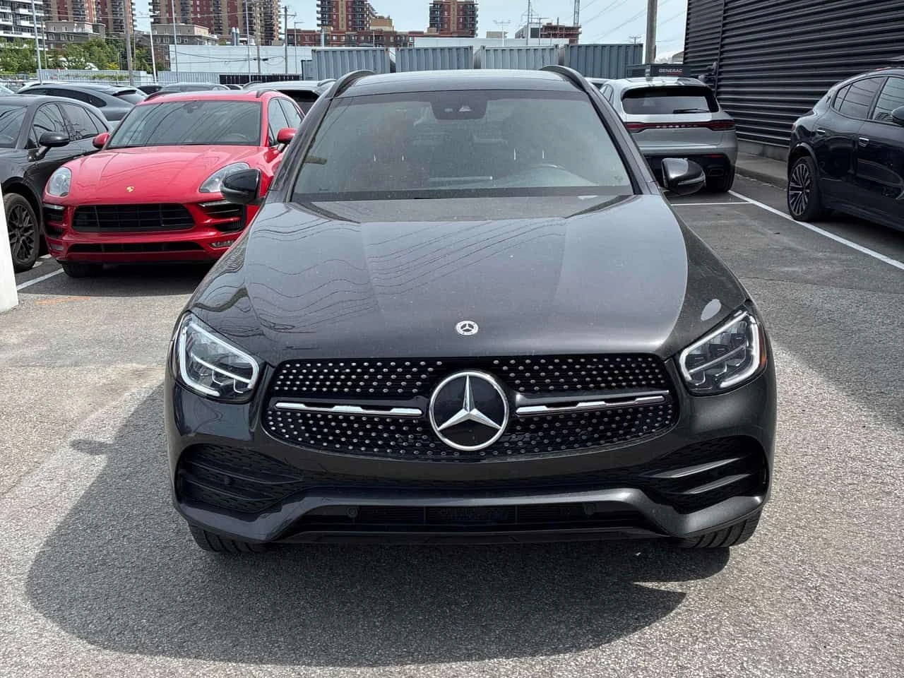 Mercedes-Benz GLC * AMG PACK* ГЛАВНО ПРЕДСТАВИТЕЛСТВО НА PORSCHE* , снимка 2 - Автомобили и джипове - 54812776