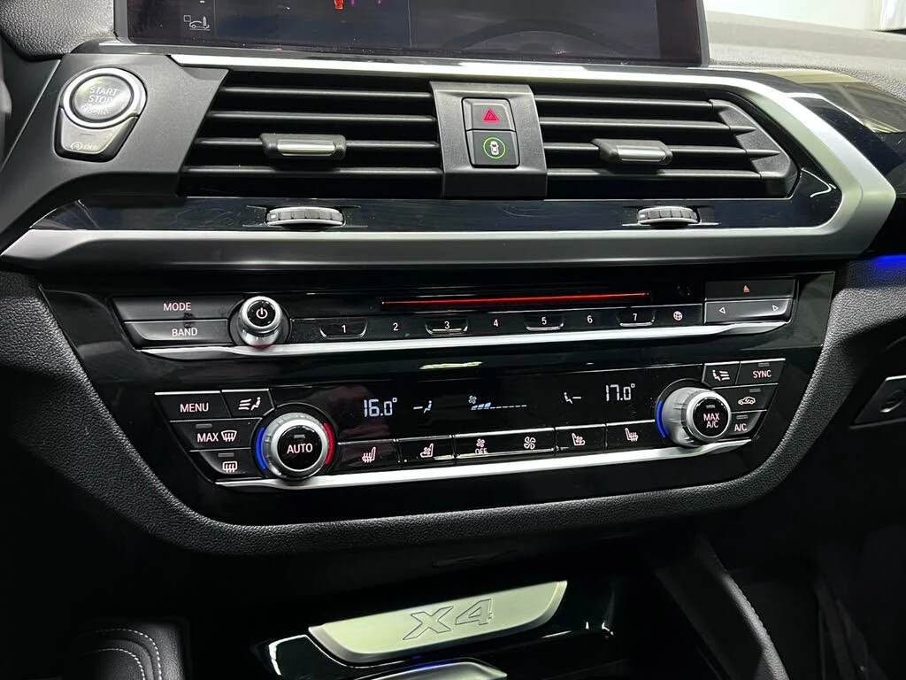 BMW X4 M* SPORT* ОБДУХВАНЕ* 360КАМЕРА* ПАНОРАМА* LANE* AS, снимка 9 - Автомобили и джипове - 54960977