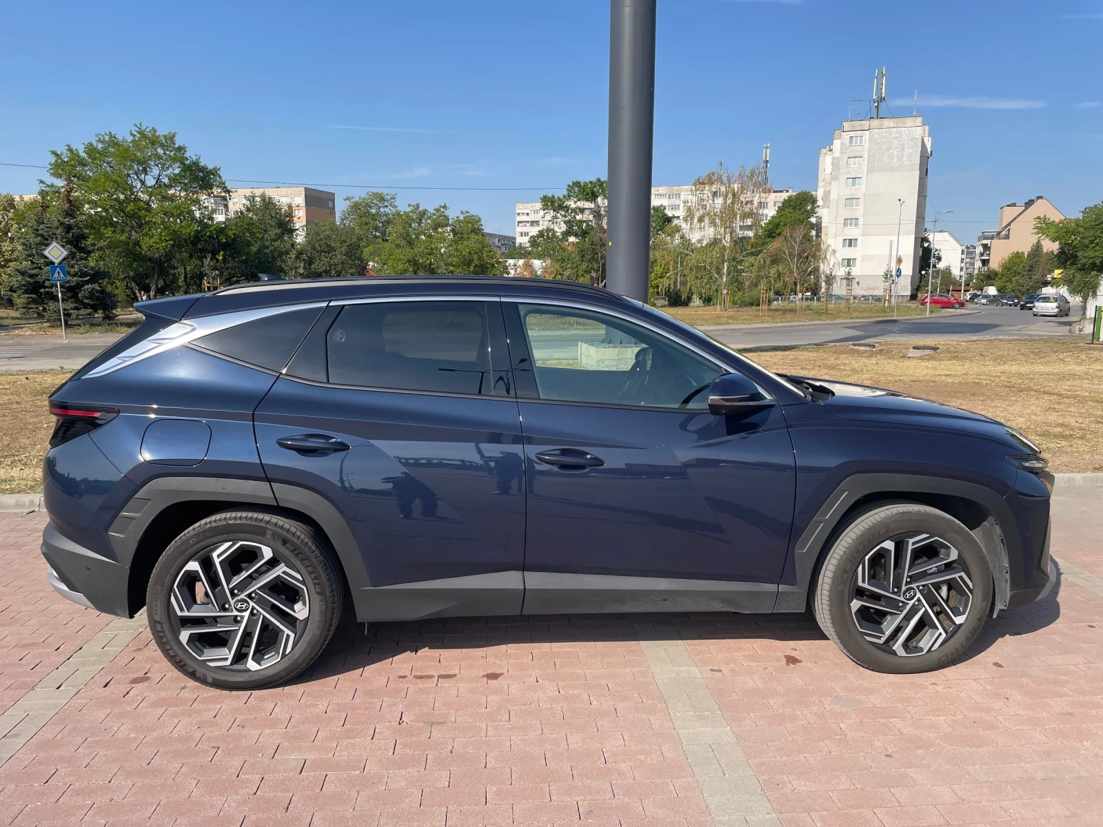 Hyundai Tucson 1.6 T-GDI PHEV Prime 4WD, ECS, HUD, 360 , Обдухван, снимка 8 - Автомобили и джипове - 55886228