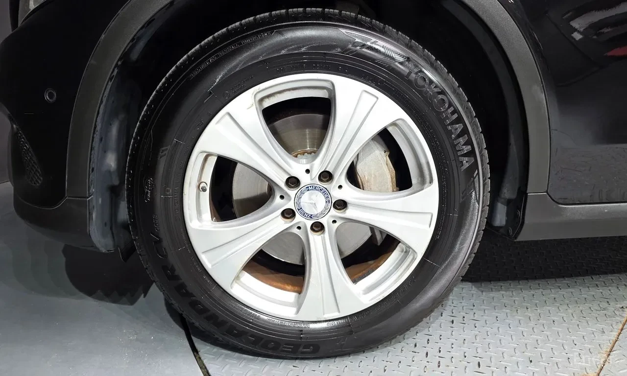 Mercedes-Benz GLC 220, снимка 12 - Автомобили и джипове - 56006034