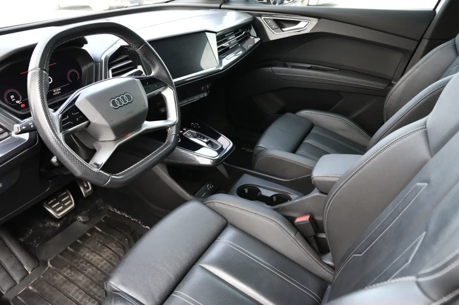 Audi Q4 2022 Audi Q4 e-tron TECHNIK, снимка 4 - Автомобили и джипове - 56474012