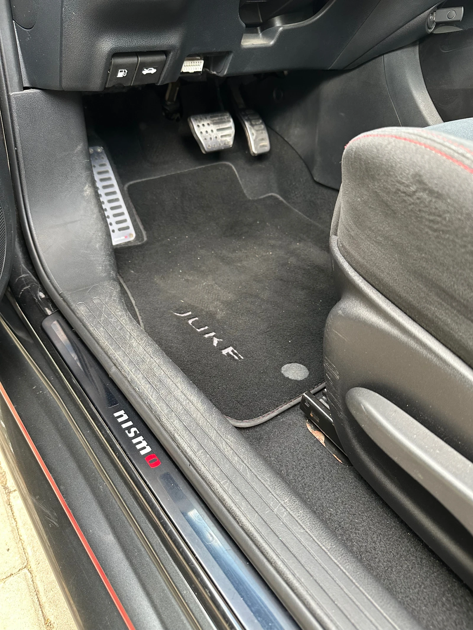 Nissan Juke, снимка 9 - Автомобили и джипове - 56480064