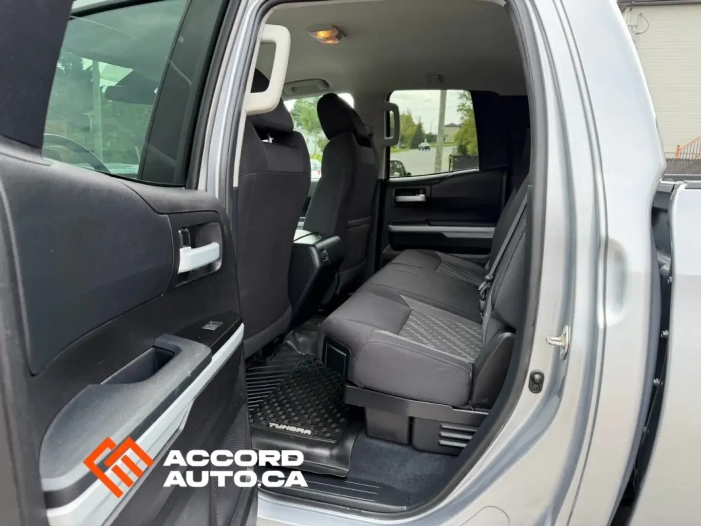 Toyota Tundra 5.7* V8* �������* ������* ������*  | Mobile.bg � ����������� 14