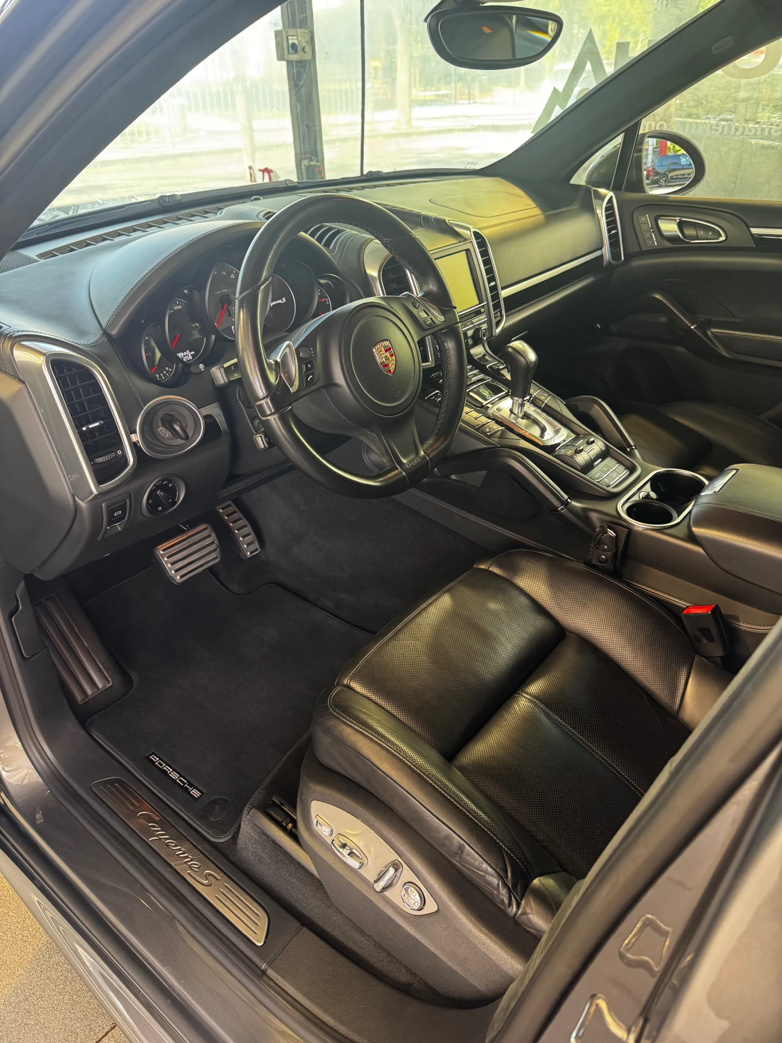 Porsche Cayenne, снимка 8 - Автомобили и джипове - 56536177