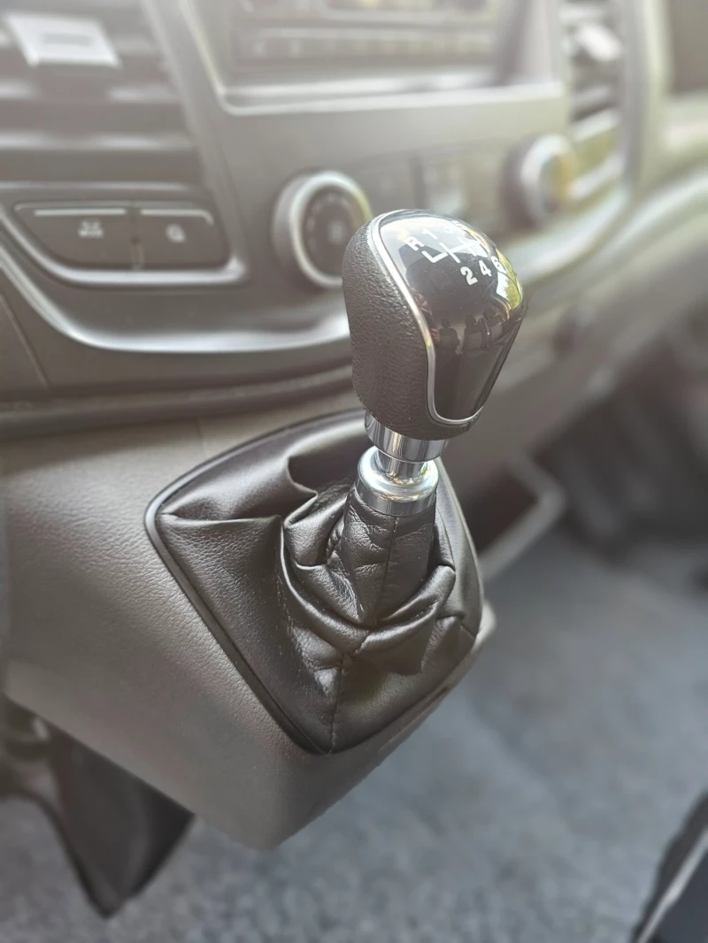 Ford Transit 84000km, снимка 11 - Бусове и автобуси - 52370675