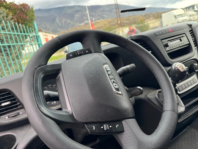 Iveco Daily 35-130* EURO 5* Климатик* 4.30 метра фургон, снимка 5 - Бусове и автобуси - 52549461