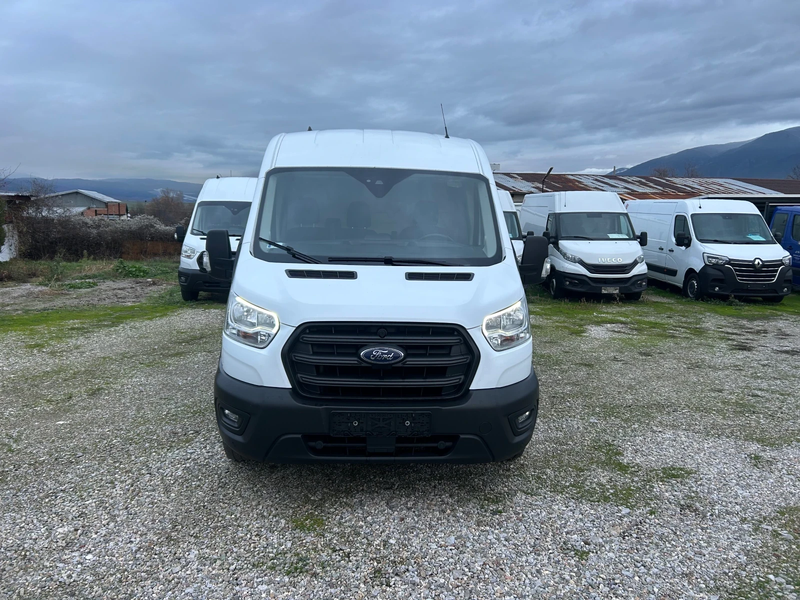 Ford Transit 2.0d 131kc euro6 6-броя - изображение 2