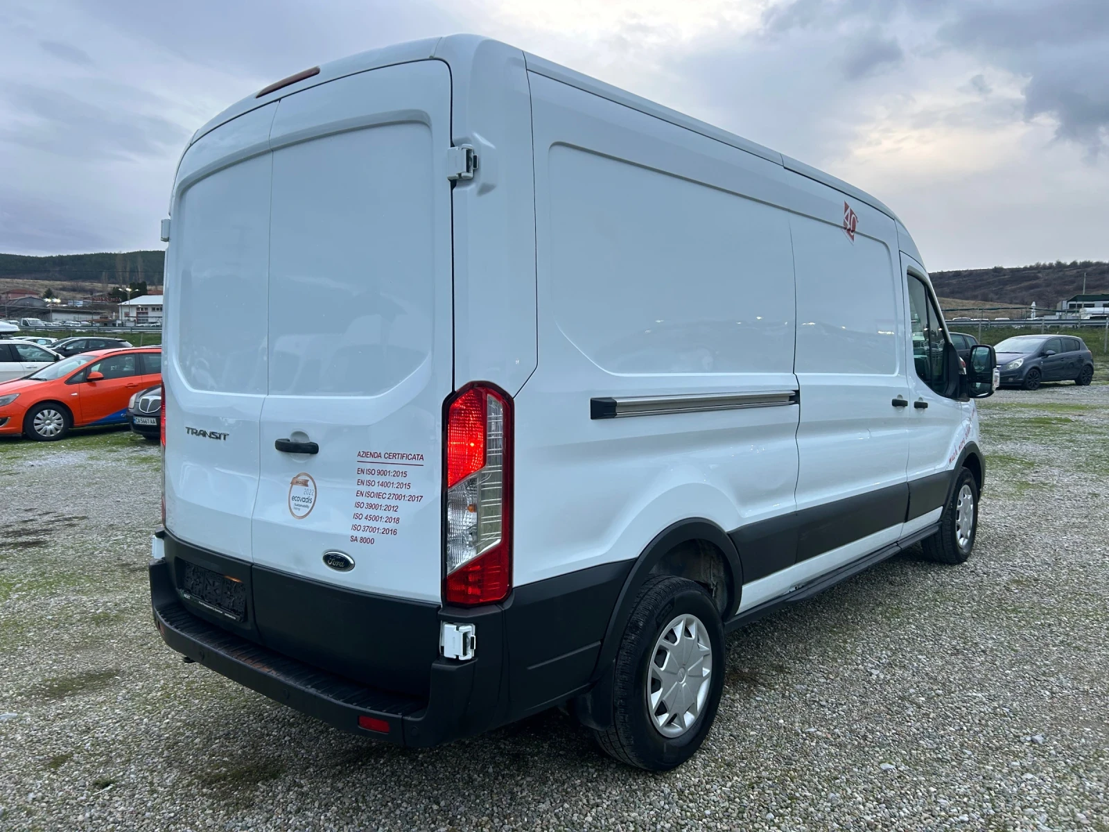Ford Transit 2.0d 131kc euro6 6-броя - изображение 5