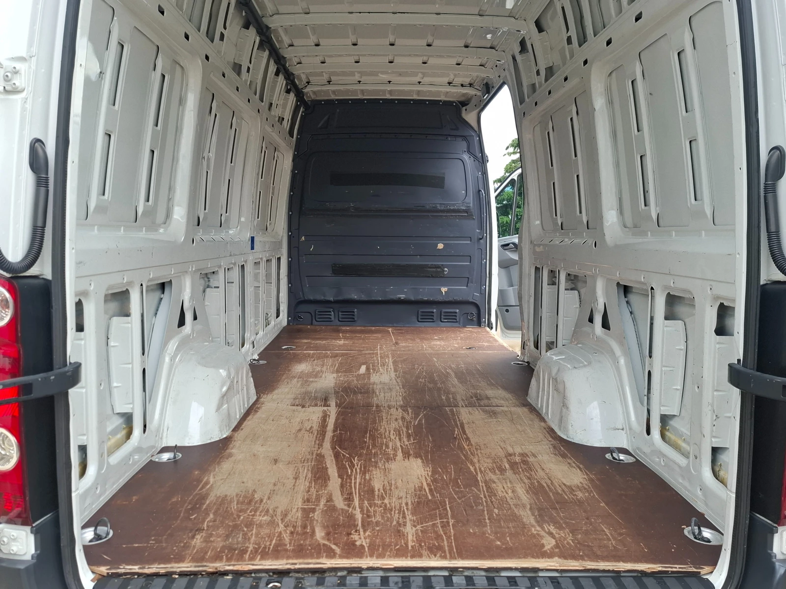 VW Crafter Maxi/163к.с./Euro5B/Клима, снимка 11 - Бусове и автобуси - 54945289