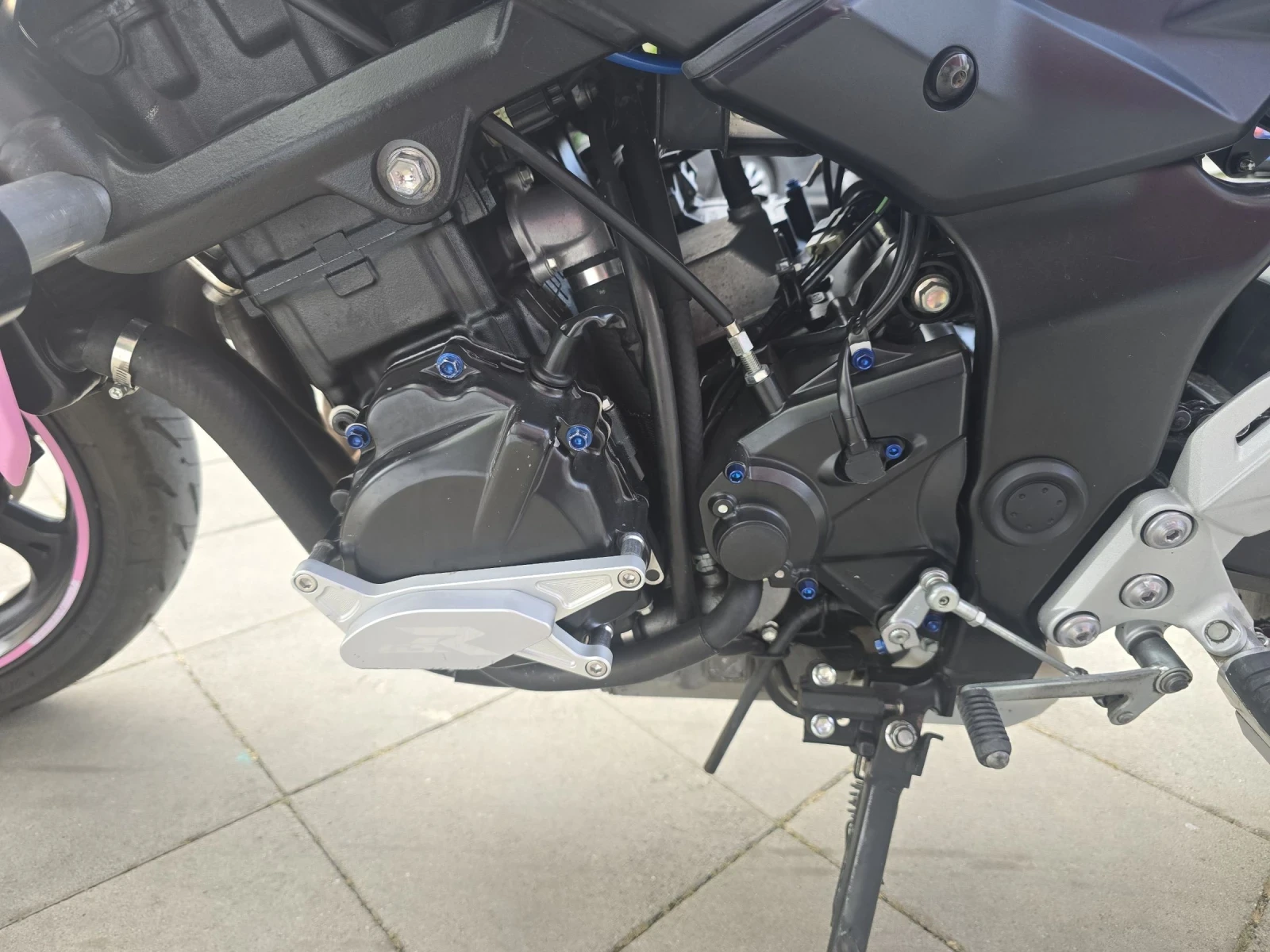 Suzuki Gsr 750, снимка 11 - Мотоциклети и мототехника - 55324876