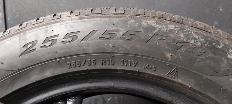 Гуми Зимни 255/55R19, снимка 7 - Гуми и джанти - 30948019