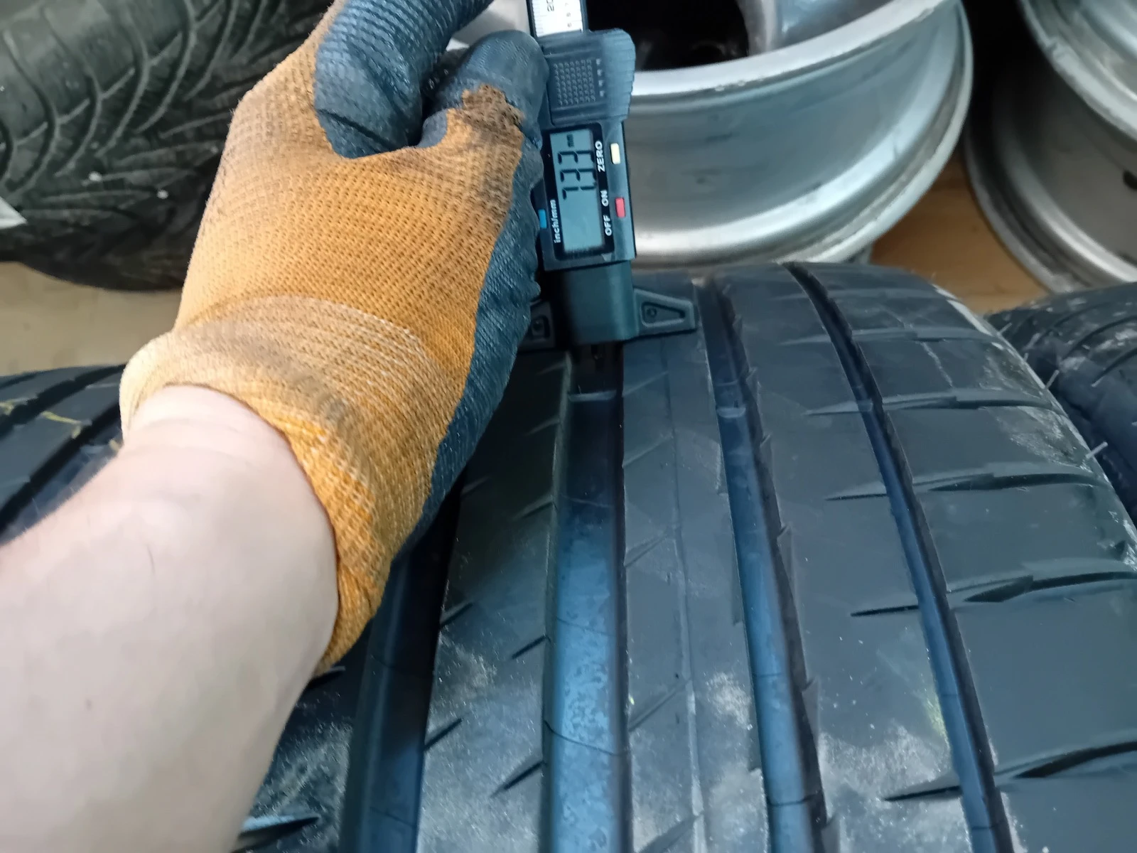  255/40R19 | Mobile.bg   4