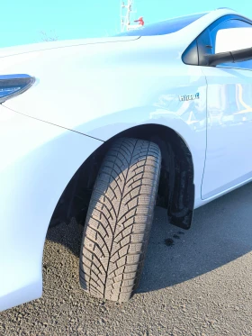 Toyota Auris 1.8HSD - 16000 € / 31293.28 лв. - 37700883 5