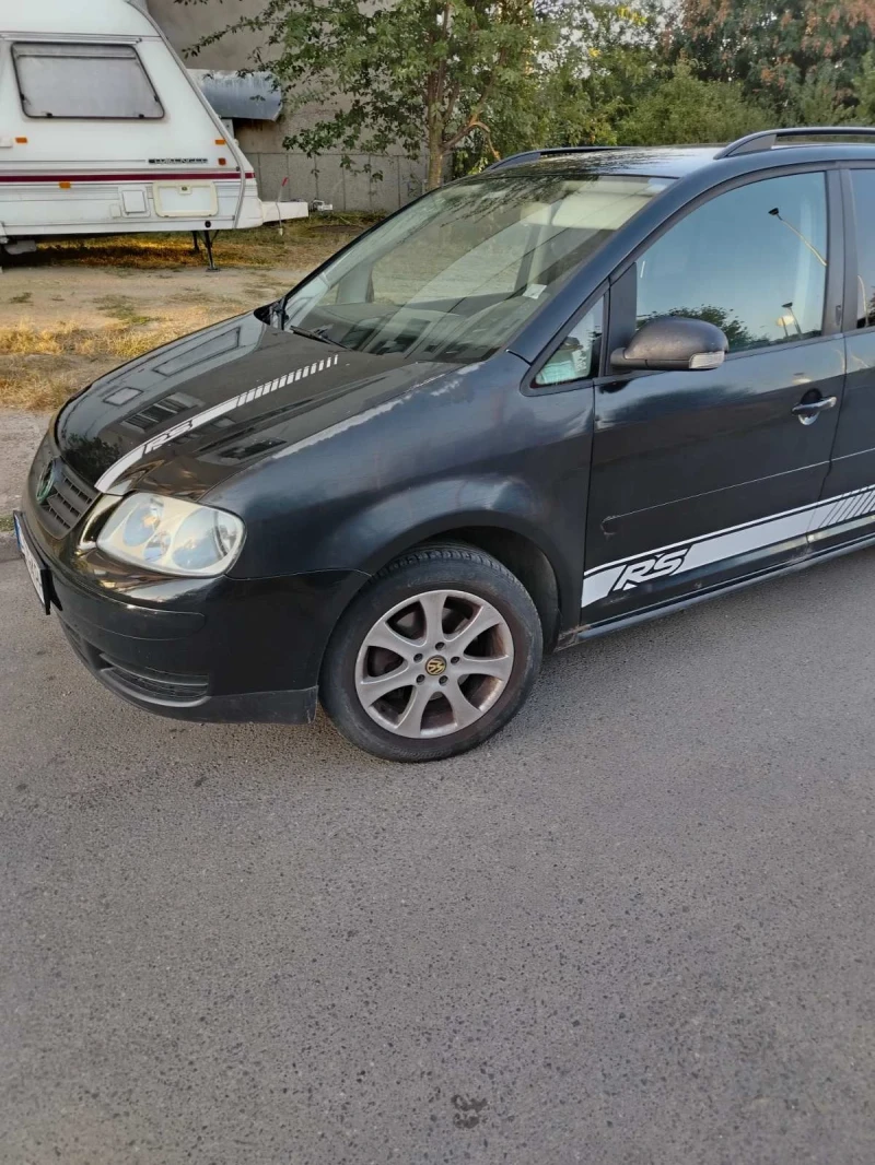 VW Touran, снимка 3 - Автомобили и джипове - 47588316