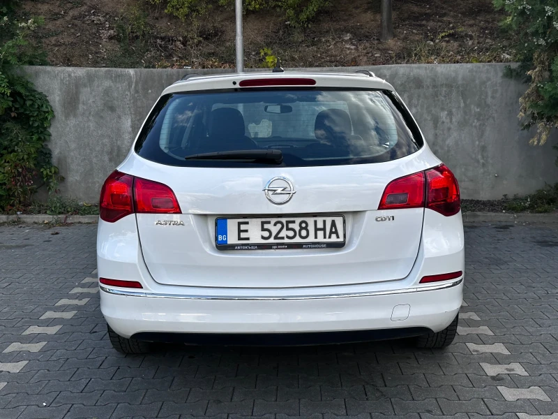 Opel Astra 1.7CDTI 110кс, снимка 5 - Автомобили и джипове - 47513054