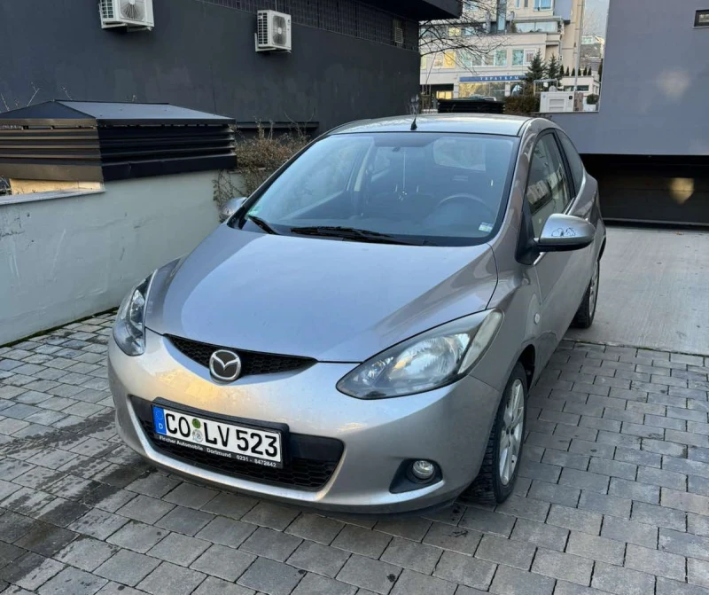 Mazda 2 1.2, снимка 2 - Автомобили и джипове - 48370879