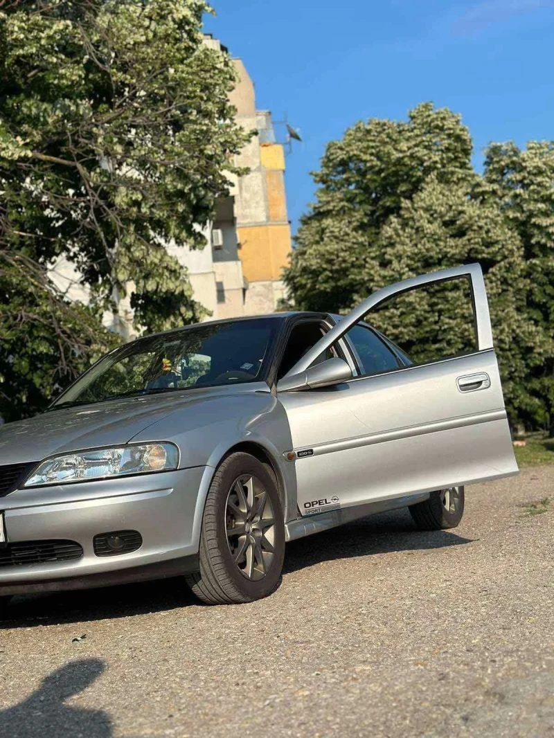 Opel Vectra 2.0DTI, снимка 4 - Автомобили и джипове - 49520755