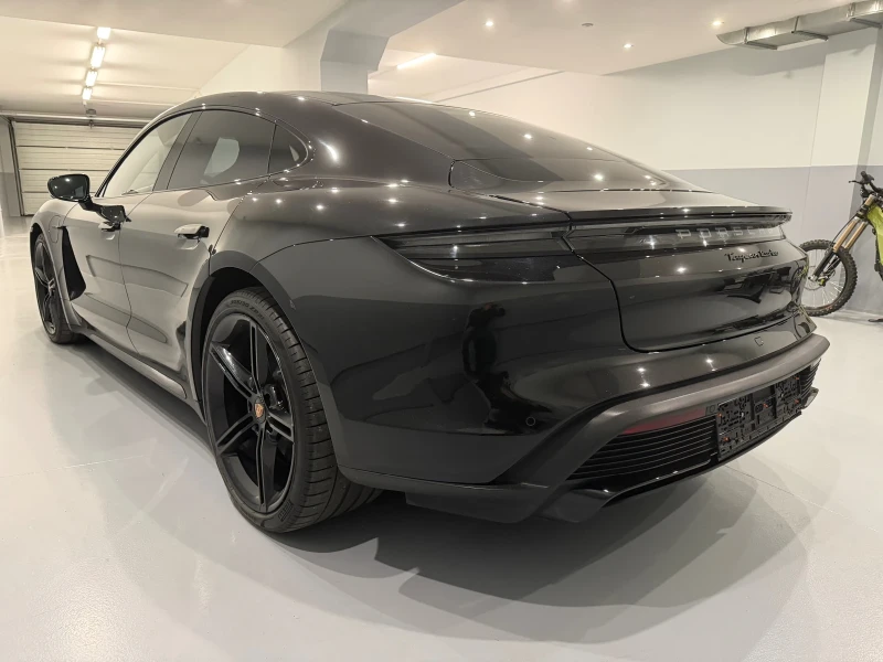 Porsche Taycan TURBO 4x4 MATRIX HEAD-UP BOSE, снимка 3 - Автомобили и джипове - 50904678