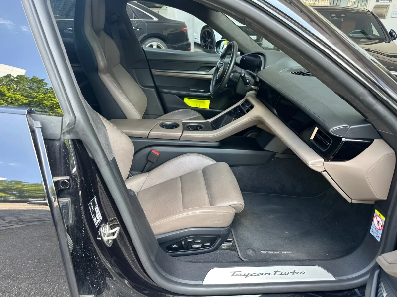 Porsche Taycan TURBO 4x4 MATRIX HEAD-UP BOSE, снимка 11 - Автомобили и джипове - 50904678