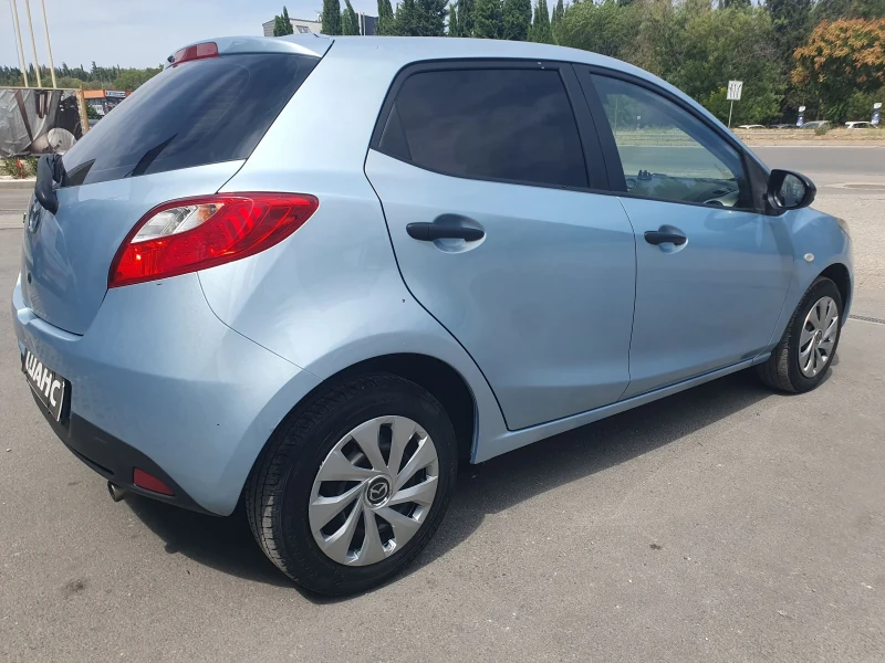 Mazda 2 1, 3 benzin 75 hp, снимка 2 - Автомобили и джипове - 51375110