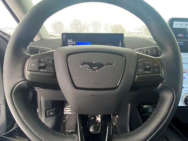 Ford Mustang Mach-E Premium Extended Range CARFAX АВТО КРЕДИТ , снимка 10 - Автомобили и джипове - 53248791