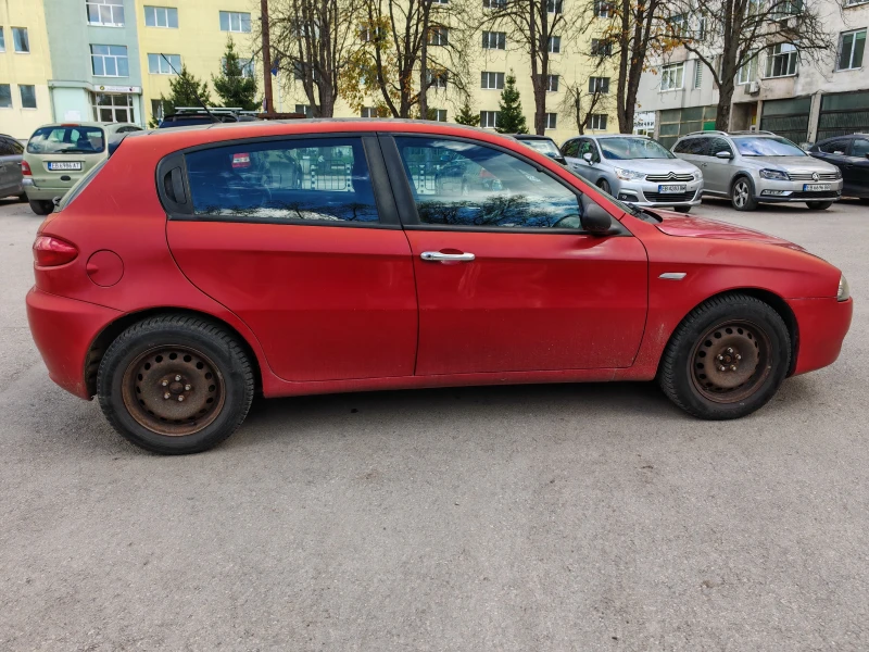 Alfa Romeo 147 1.6i 16V, снимка 9 - Автомобили и джипове - 53493784