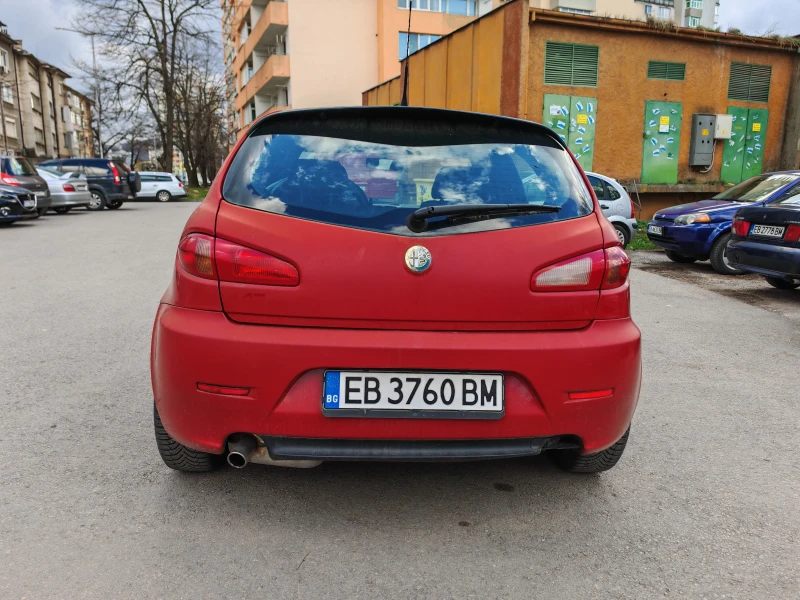 Alfa Romeo 147 1.6i 16V, снимка 7 - Автомобили и джипове - 53493784
