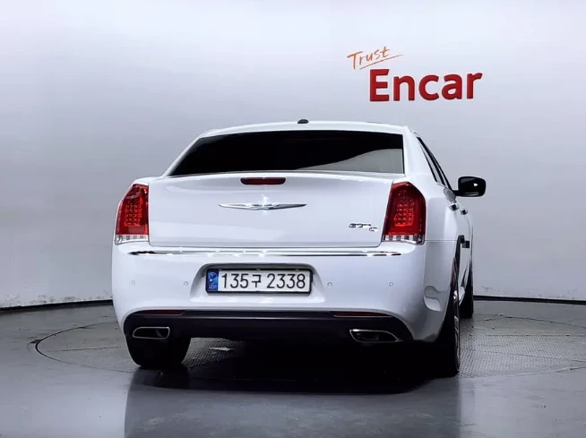 Chrysler 300c 3.6 - изображение 4