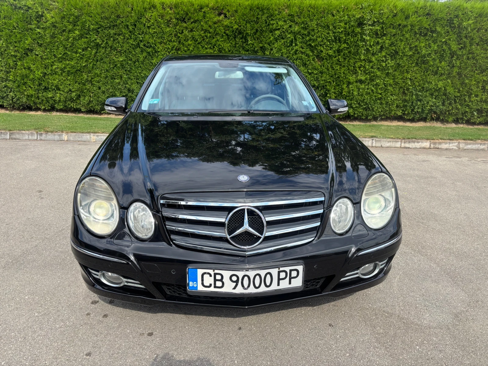 Mercedes-Benz E 220 СЕДАН РЪЧКА ФЕЙС - изображение 2